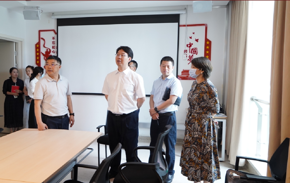 市卫健局领导调研指导 ，为我院党建与清廉建设注入新动能